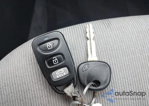 2017 Hyundai Elantra Se из США, поврежденный, VIN 5NPD84LF3HH014278